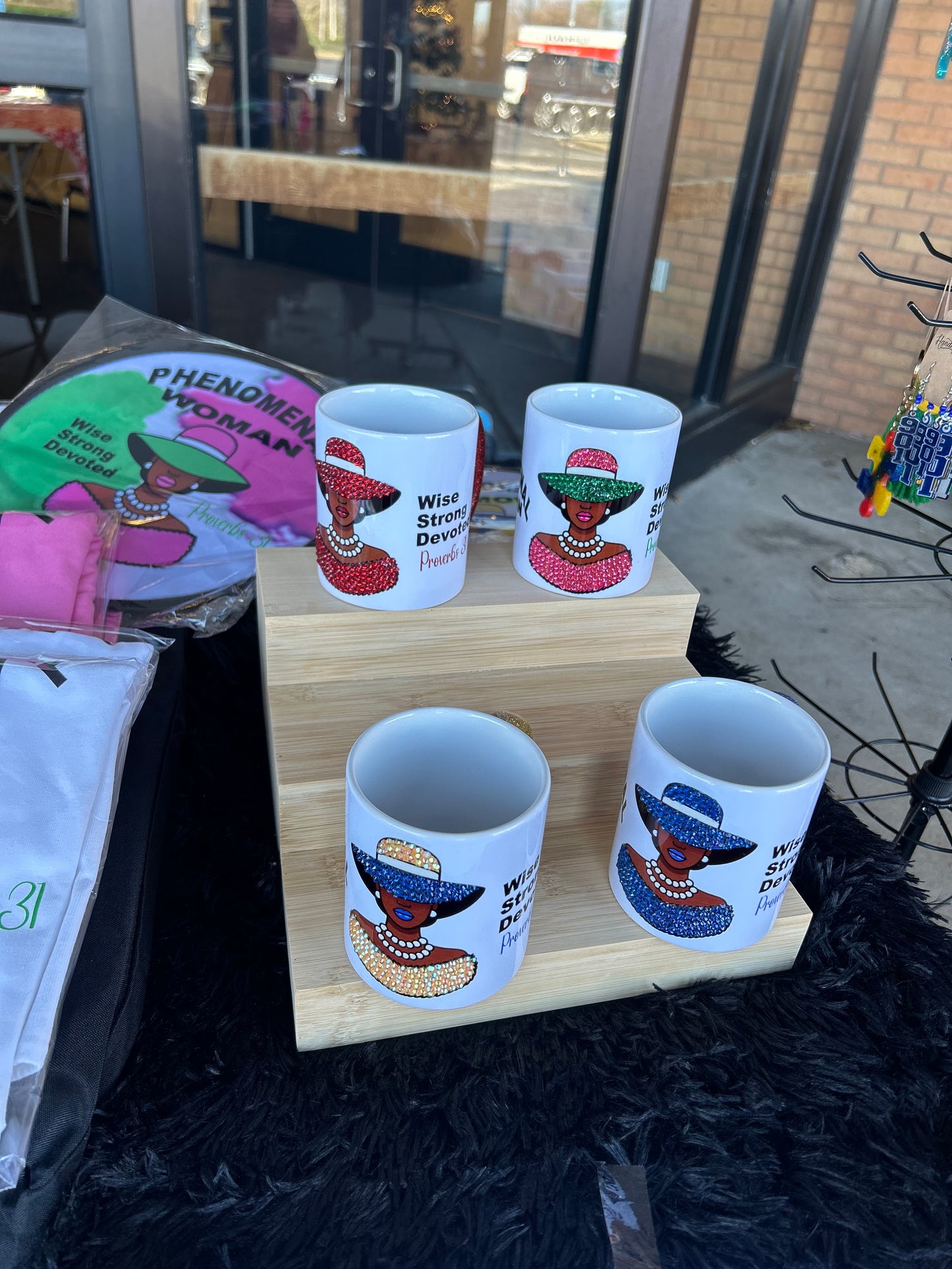 Mug- Phenomenal Woman: Proverbs 31 - Pink/Green