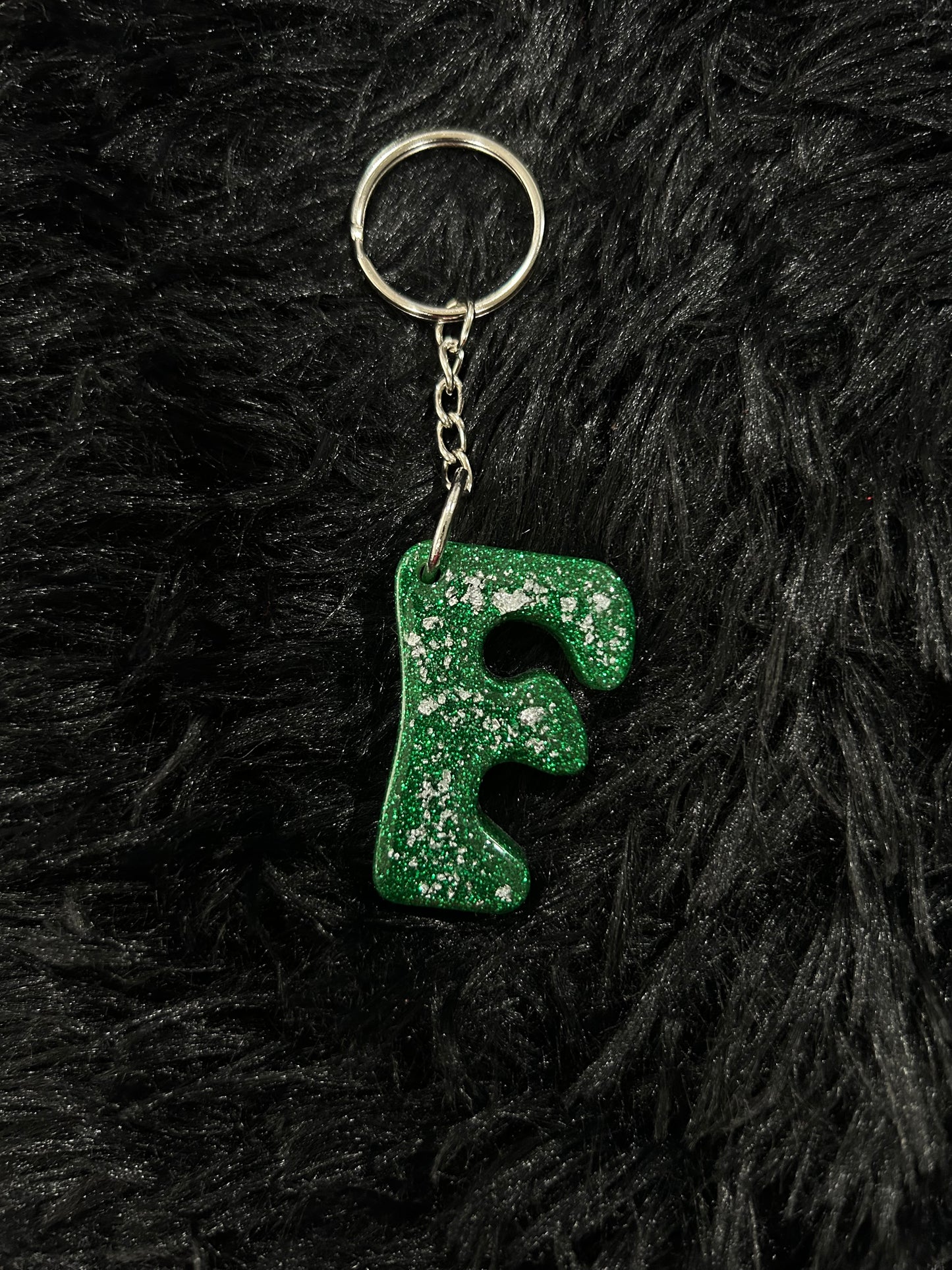 Custom Keychain - Letter Round Edges-GREEN