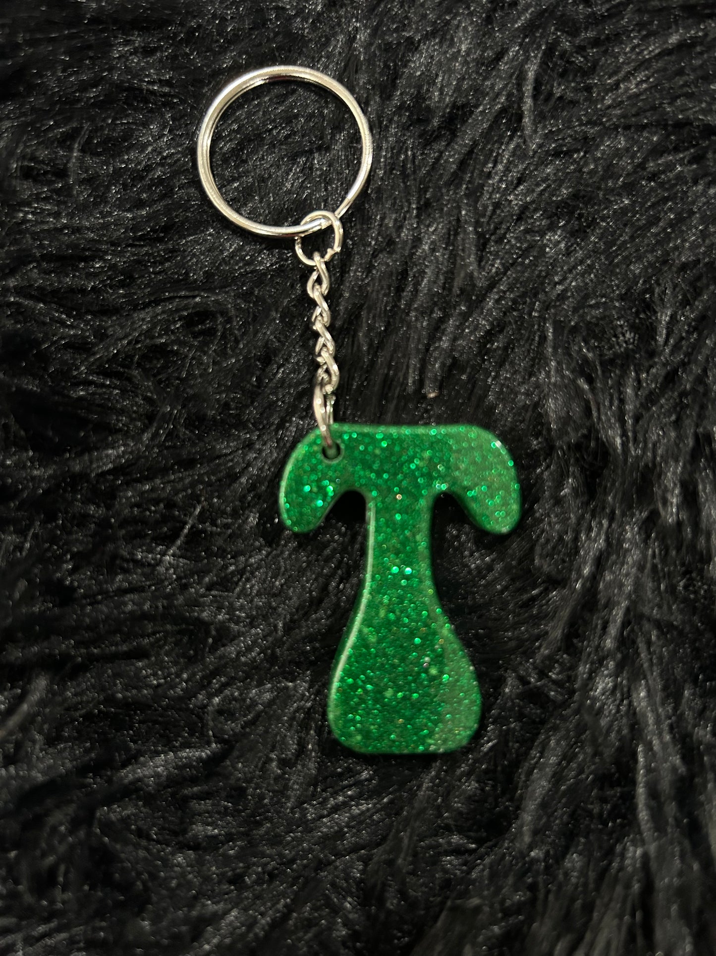 Custom Keychain - Letter Round Edges-GREEN